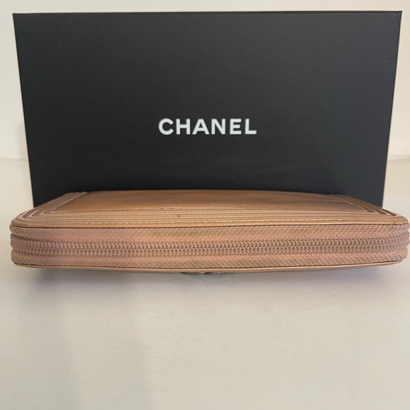 Chanel Boy Wallet - Picture 4 of 11